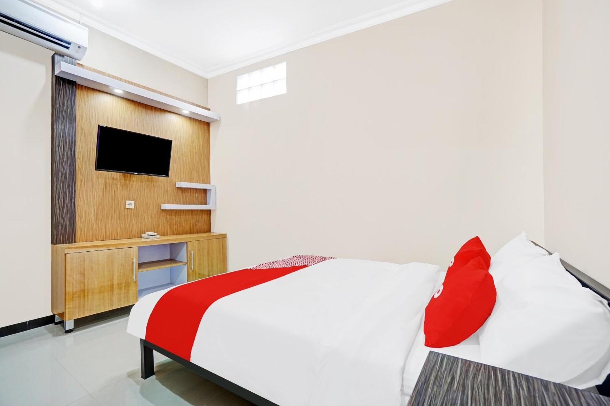 Avisha Guest House Syariah Malang Eksteriør bilde