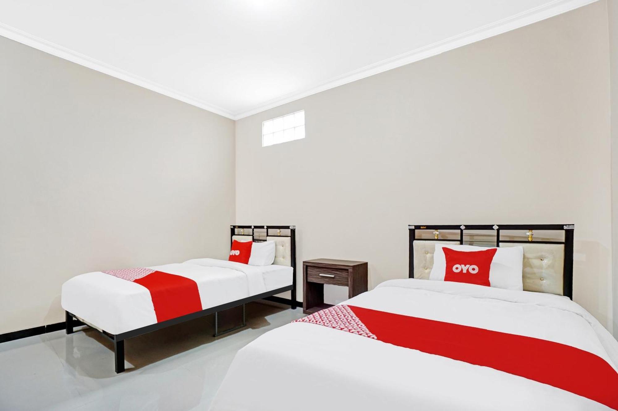 Avisha Guest House Syariah Malang Eksteriør bilde