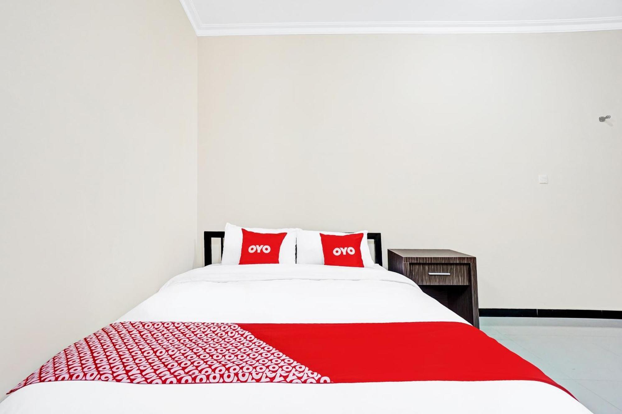 Avisha Guest House Syariah Malang Eksteriør bilde